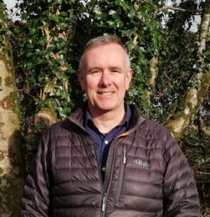 Clive Thomas